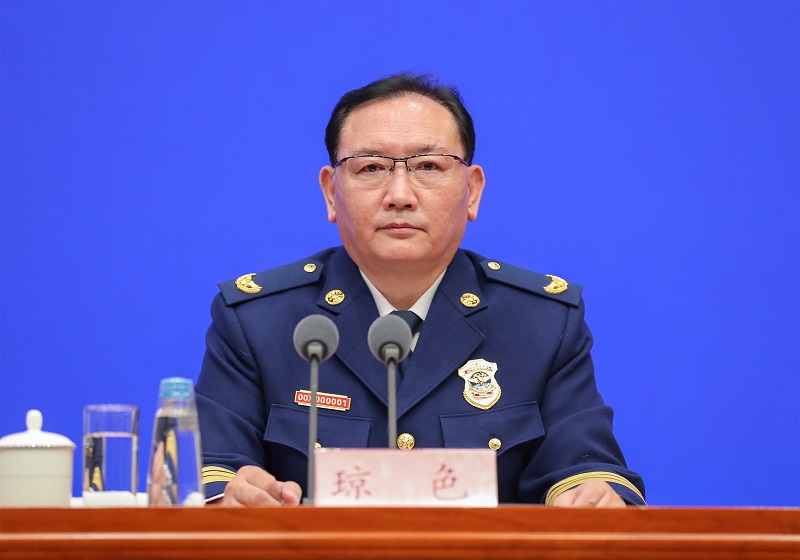 大级吧操小B在线无码应急部党组成员、消防救援局局长琼色出席新闻发布会
